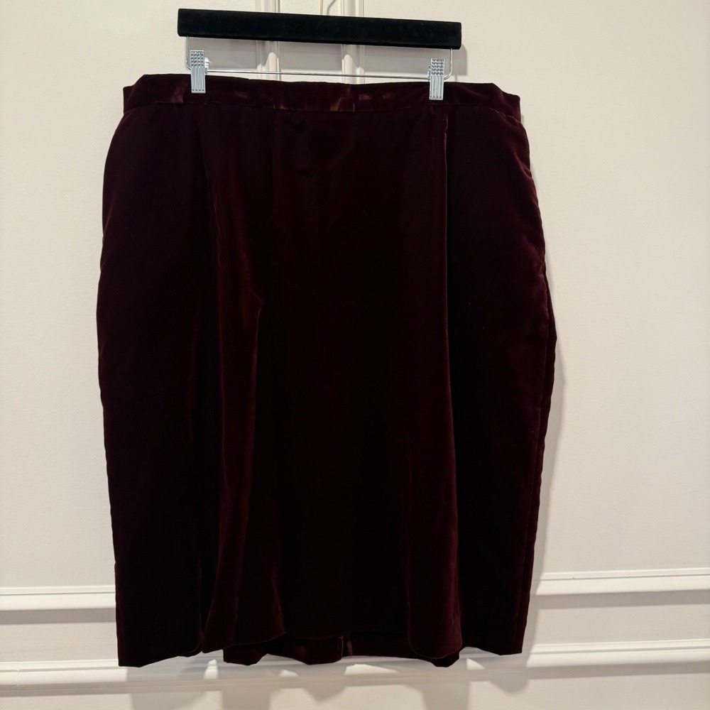 Koret Burgundy Red‎ Velvet Skirt Size 24W
